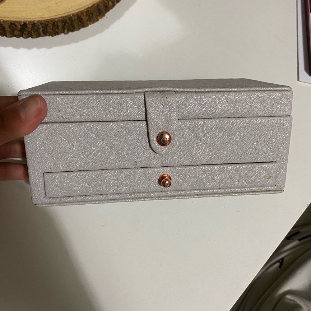 PANDORA BOX